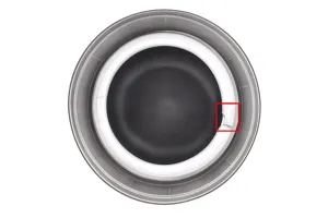 Short moulding defect on bottle sealing surface — under-filled neck finish detected by BIS-SC